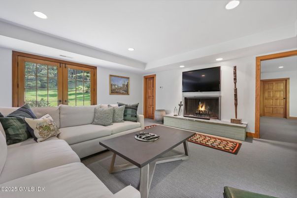Fireplace, Interior, Living room, Recessed Lighting