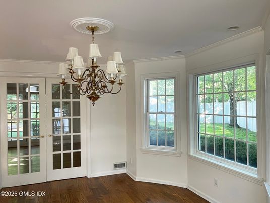 Chandelier, Interior, Wood Texture Flooring