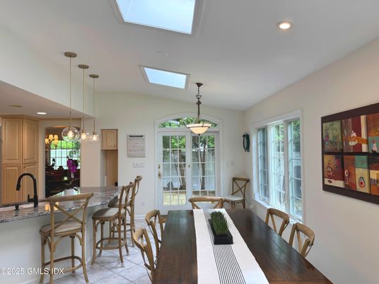 Dining room, Interior, Pendant Lights, Recessed Lighting