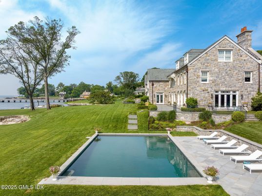 Backyard, Exterior, Pool, Water