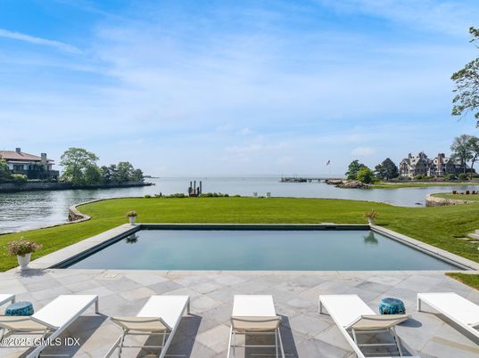 Exterior, Pool, Water