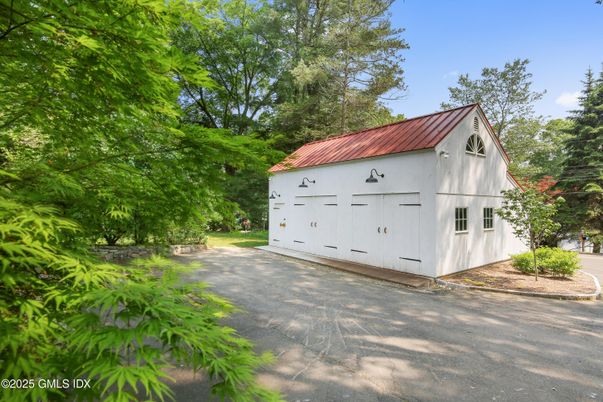 Detached Garage, Exterior