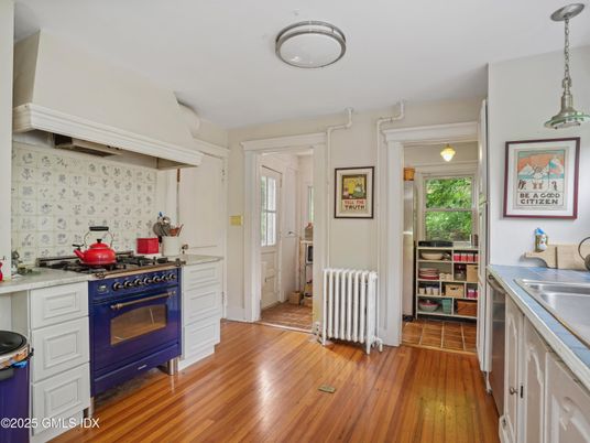Interior, Kitchen, Pendant Lights, Wood Texture Flooring