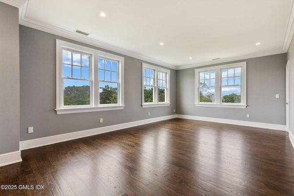 Empty room, Interior, Recessed Lighting, Wood Texture Flooring