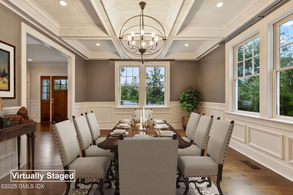 Chandelier, Dining room, Interior, Recessed Lighting, Wood Texture Flooring