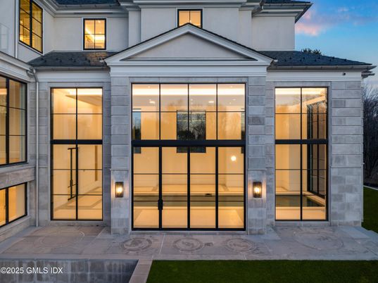Exterior, Facade, None