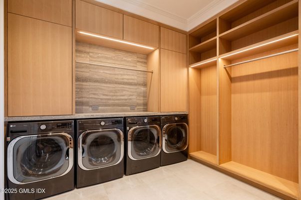 Interior, Washer, Wooden Walls