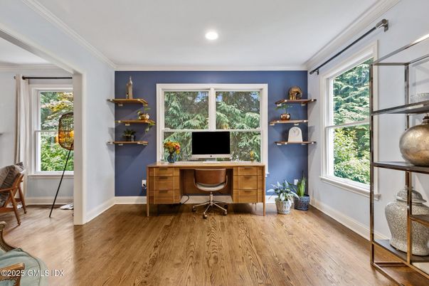 Home Office, Interior, Recessed Lighting, Wood Texture Flooring