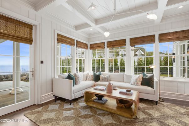 Interior, Living room, Pendant Lights, Sun Room, Water, Wood Texture Flooring