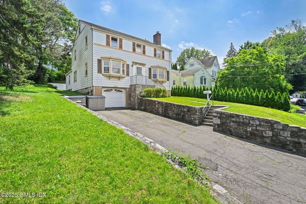 Attached, Backyard, Exterior, Facade, Georgian