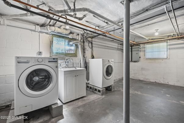 Interior, Utility Closets, Washer