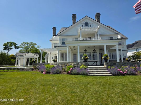 Backyard, Exterior, Facade, Farmhouse