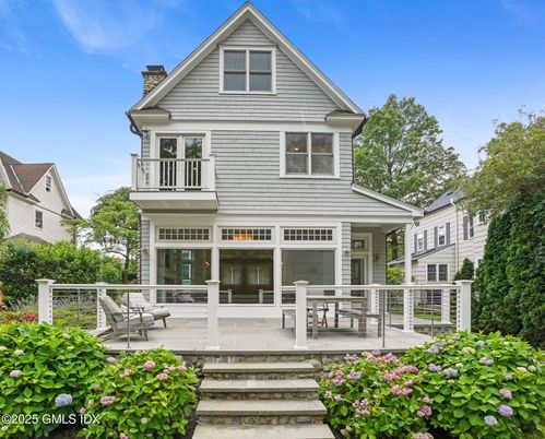 Exterior, Facade, Queen Anne Victorian