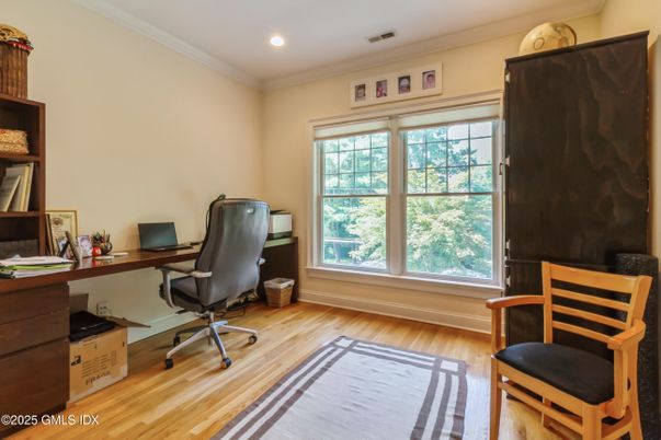 Home Office, Interior, Recessed Lighting, Wood Texture Flooring