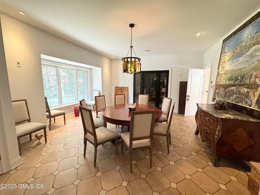 Dining room, Interior, Pendant Lights, Recessed Lighting