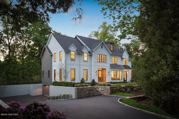 Exterior, Facade, Farmhouse