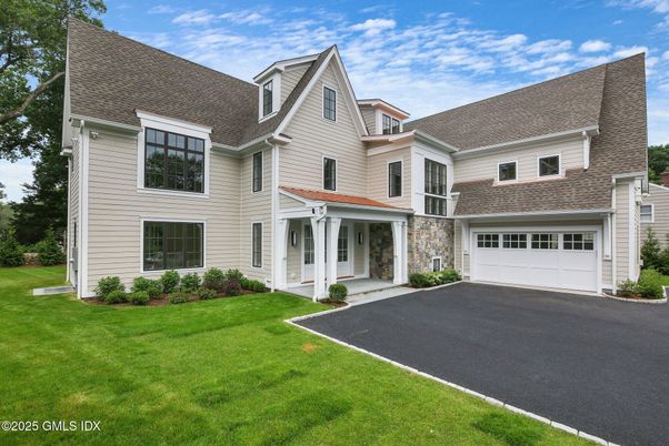 Attached, Exterior, Facade, Farmhouse