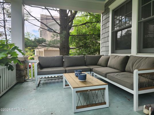 Exterior, Living room