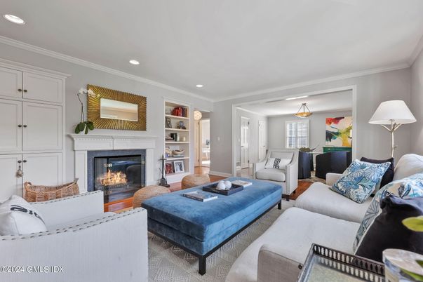 Fireplace, Interior, Living room, Recessed Lighting