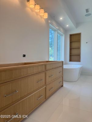 Bathroom, Dual Sink Vanities, Free Standing Baths, Interior, Recessed Lighting