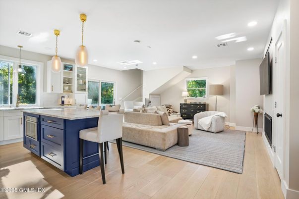 Interior, Kitchen, Living room, Pendant Lights, Recessed Lighting, Wood Texture Flooring