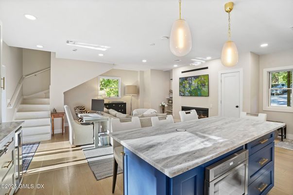 Dining room, Interior, Kitchen, Living room, Pendant Lights, Recessed Lighting, Stainless Steel Appliances, Wood Texture Flooring
