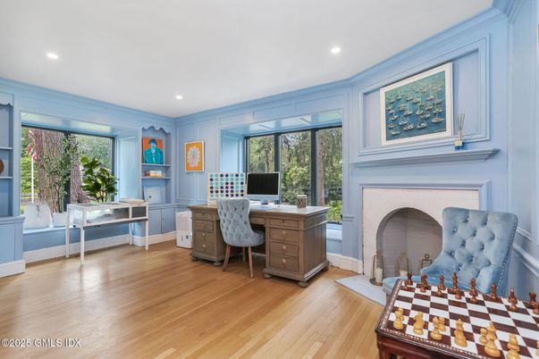 Home Office, Interior, Recessed Lighting, Wood Texture Flooring