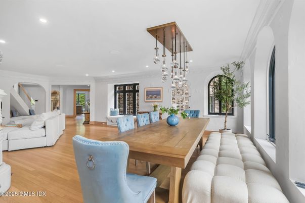 Dining room, Interior, Living room, Pendant Lights, Recessed Lighting, Wood Texture Flooring