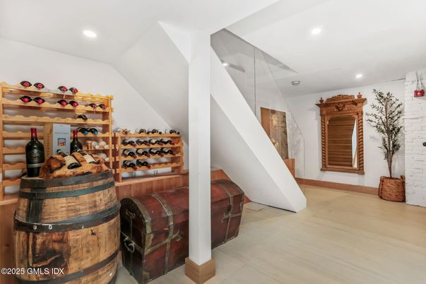 Interior, Recessed Lighting, Wine Storage