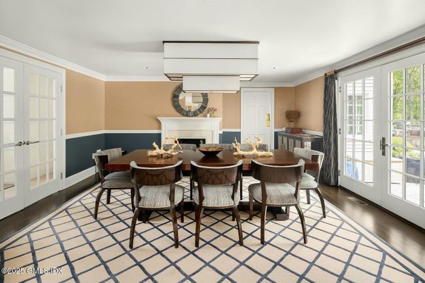Dining room, Fireplace, Interior, Recessed Lighting, Wood Texture Flooring