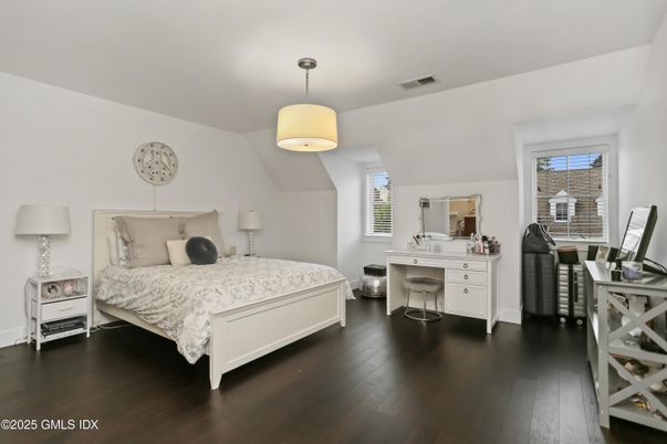 Bedroom, Interior, Pendant Lights, Wood Texture Flooring