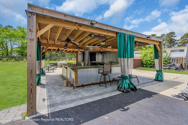 Backyard, Exterior