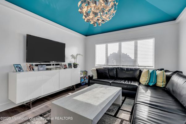 Chandelier, Interior, Living room, Wood Texture Flooring