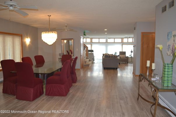 Chandelier, Dining room, Interior, Living room, Recessed Lighting, Wood Texture Flooring