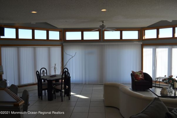 Dining room, Interior, Recessed Lighting