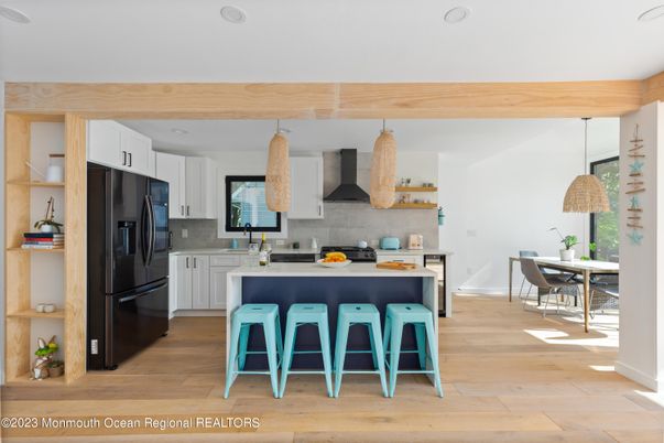 Dining room, Interior, Kitchen, Pendant Lights, Stainless Steel Appliances, Wood Texture Flooring