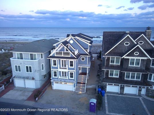 Attached, Exterior, Facade, Water, Rowhouse