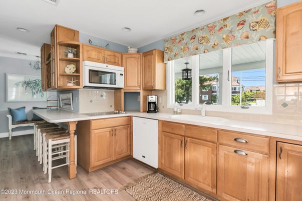Interior, Kitchen, Recessed Lighting, Wood Texture Flooring