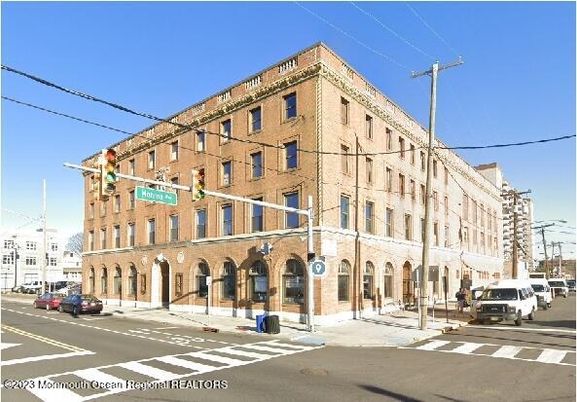 Exterior, Facade, Chicago School