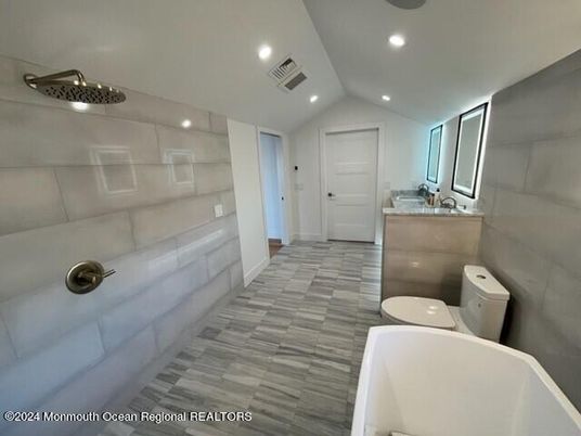 Bathroom, Dual Sink Vanities, Free Standing Baths, Interior, Recessed Lighting