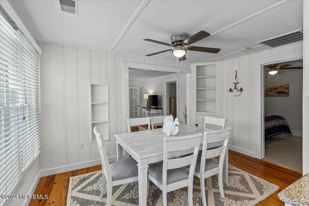 Dining room, Interior, Wood Texture Flooring