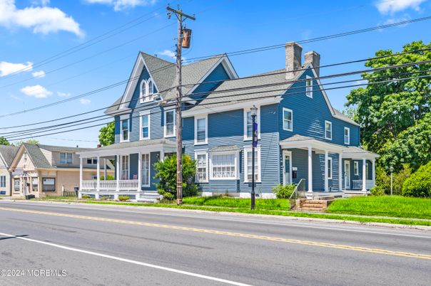 Exterior, Facade, Queen Anne Victorian
