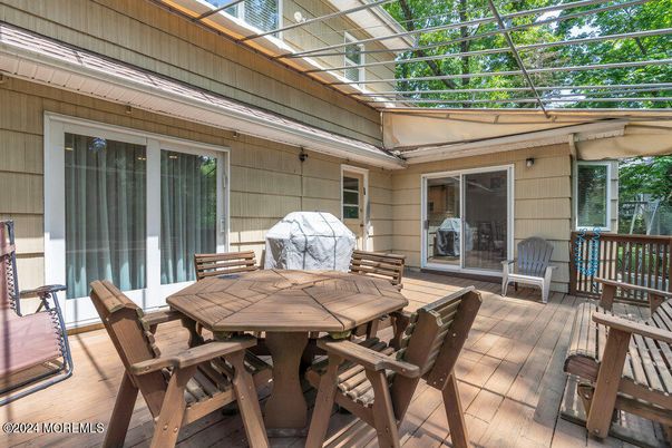 Dining room, Exterior, Interior, Sun Room, Wood Texture Flooring