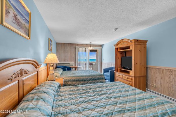 Bedroom, Interior, Pendant Lights