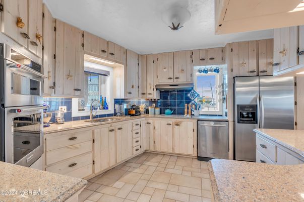 Interior, Kitchen, Stainless Steel Appliances