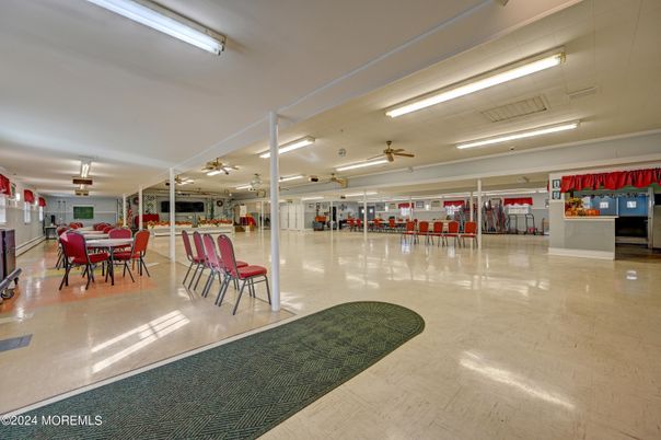 Dining room, Interior