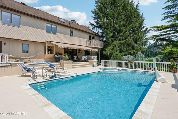 Exterior, Pool