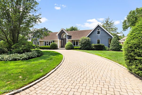 Backyard, Exterior, Facade, Ranch
