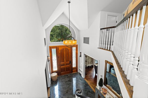 Interior, Pendant Lights, Wood Texture Flooring