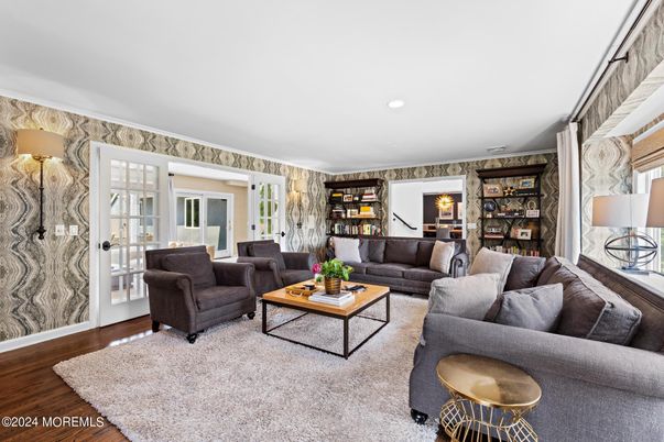 Interior, Living room, Recessed Lighting, Wood Texture Flooring